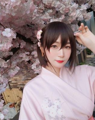 火影忍者纲手美腿_HD电影完整版