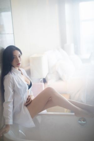 美女全裸体视频_超清免费播放
